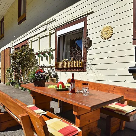 Country-style Flat With Garden Lägenhet