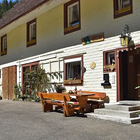 Lägenhet Country-style Flat With Garden